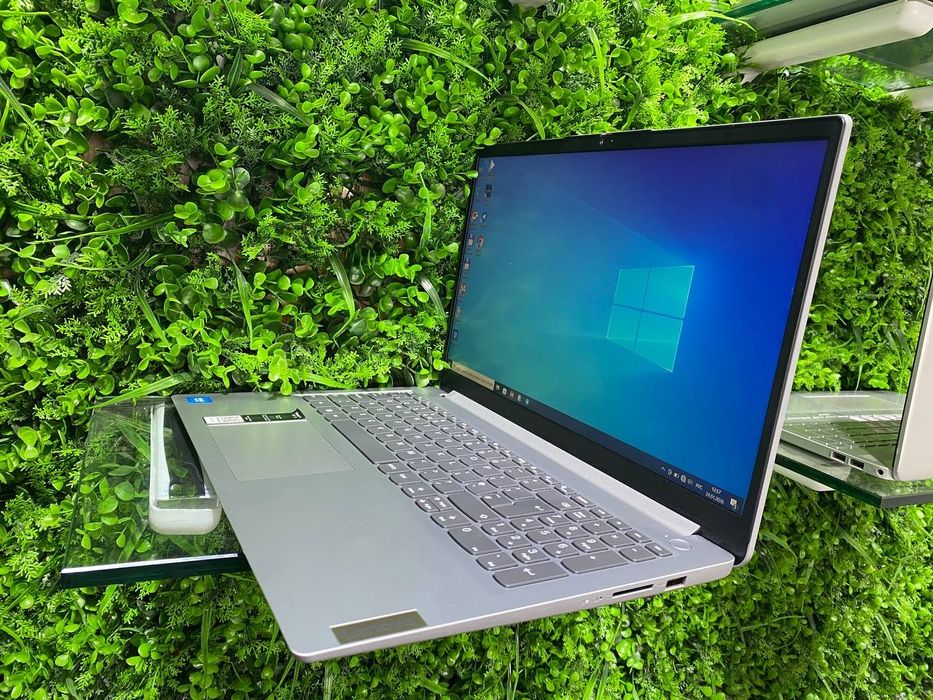 4kun ishlagan Lenovo office seleron N4500 8/256 Nvme SSD holati ideal