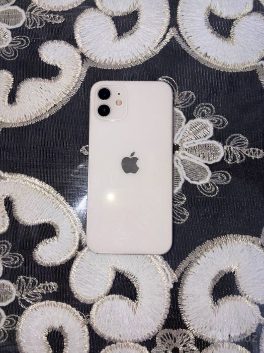 Iphone 12 128/76 ideal