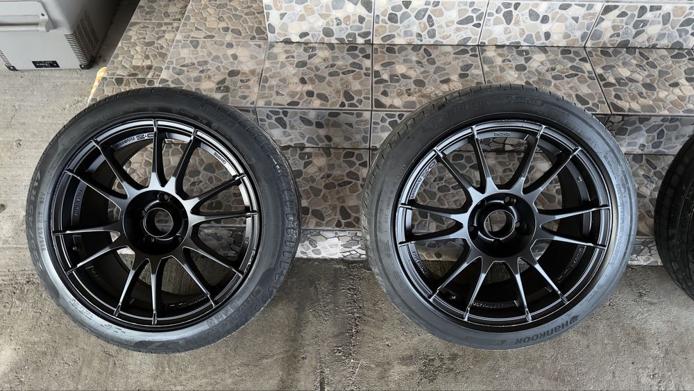 OZ Ultraleggera R17 8J 5x112