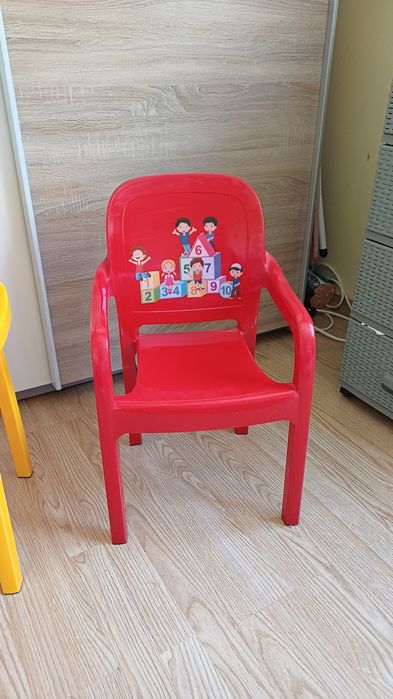 Детски  столчета