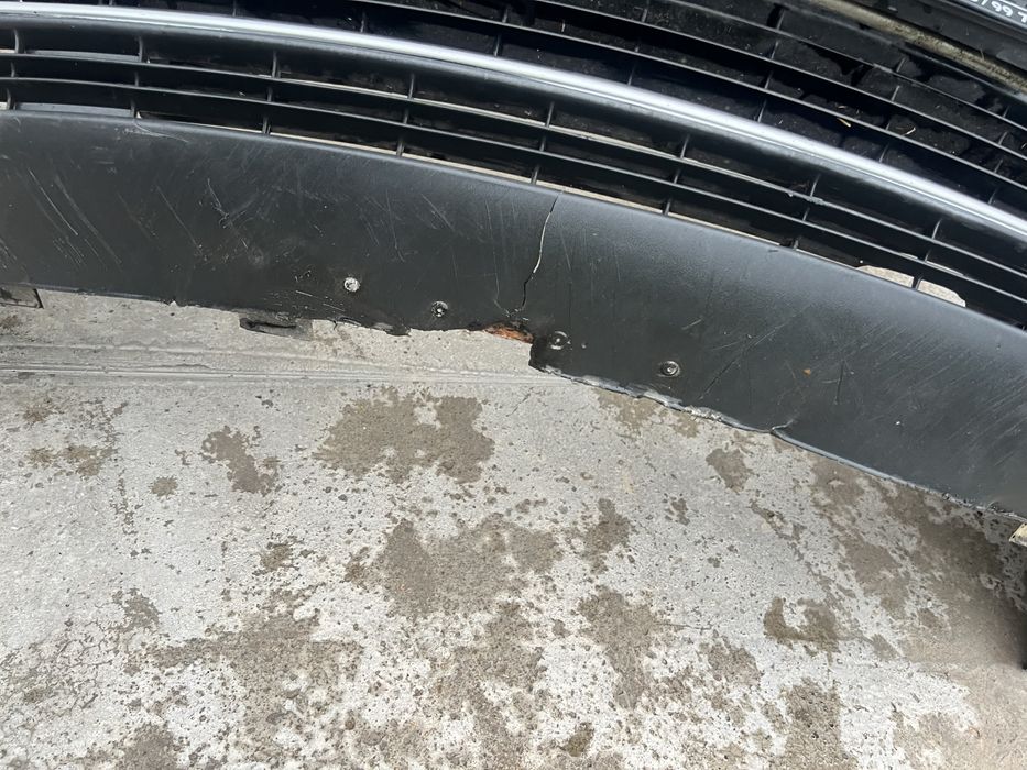 Передний бампер на ауди с4