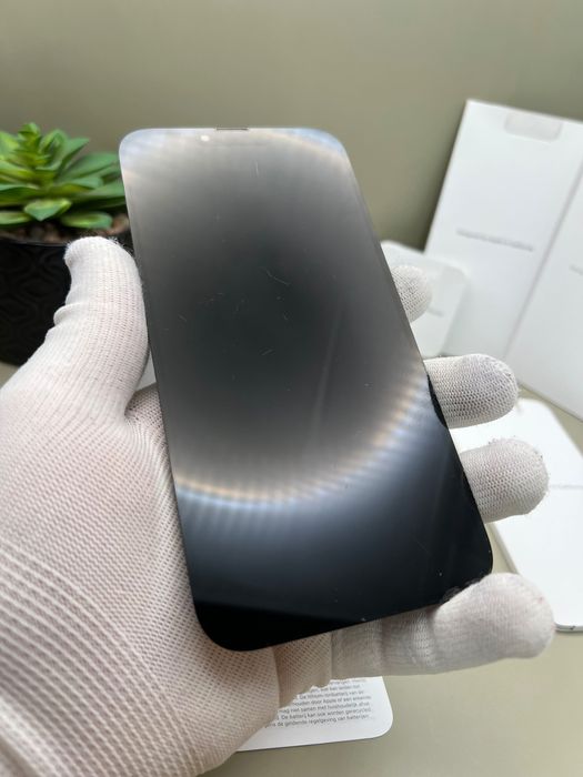 100% ОРИГИНАЛЕН дисплей за iPhone 13 PRO MAX, състояние 9/10!