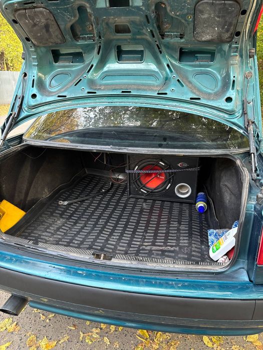 Продам Audi 80 b4