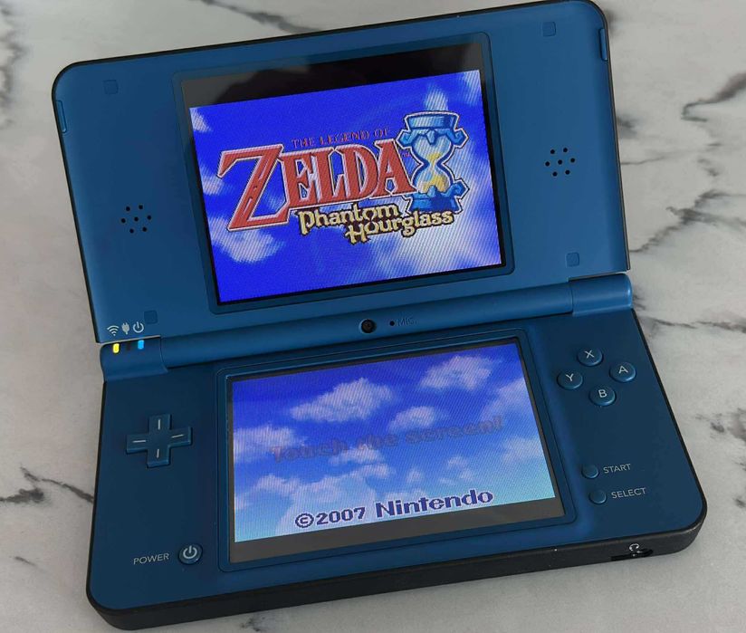 Перфектно Nintendo DSi XL - Blue + 134 игри Нинтендо Pokemon