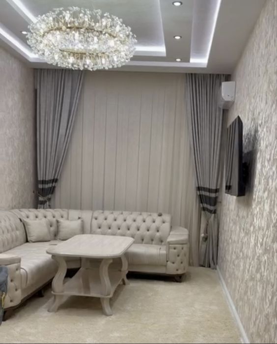 Угловой диван, каретная стяжка, новый