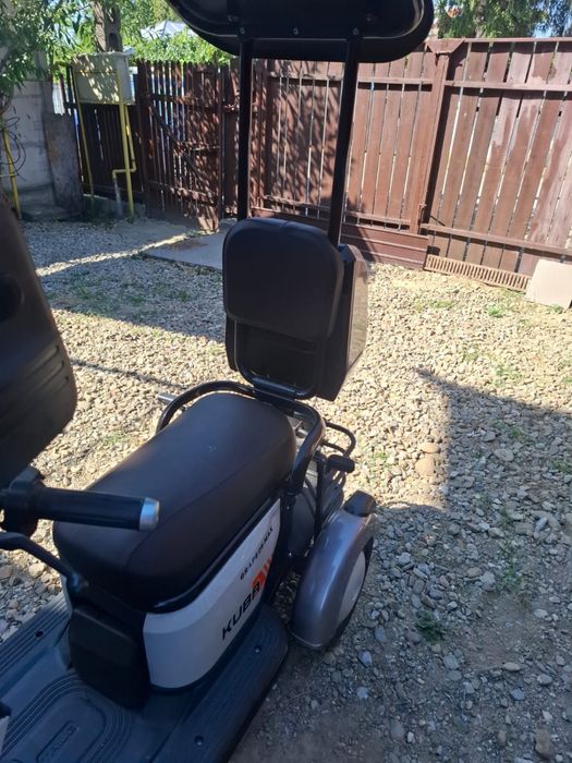Scuter electric 3 roti