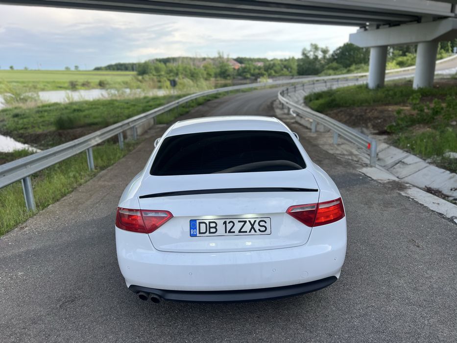 Audi a5 2.0 cutie manuală 2009