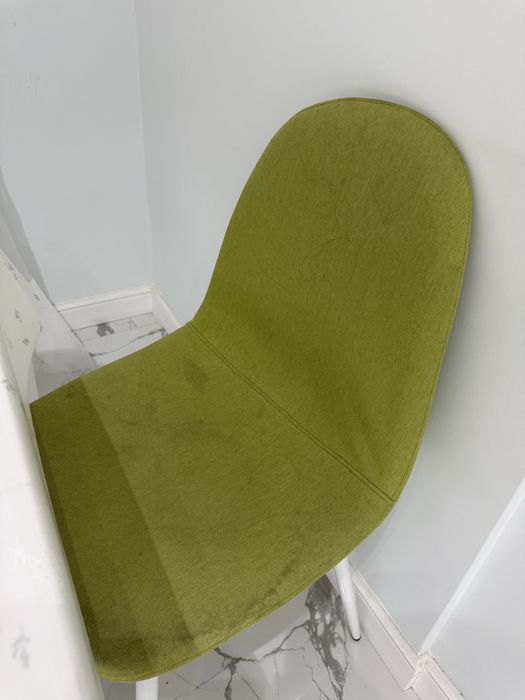 Продам 4 стула зеленых