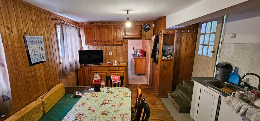 Продава се Къща в Троян - 140 кв.м за 357 €/кв.м - Снимка #12
