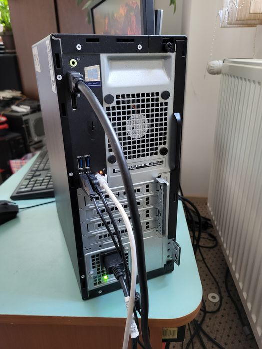 Calculator Dell Optiplex 3050 MT , i5 7500 , 8 GB ram DDR4,  ssd Samsung 128 GB