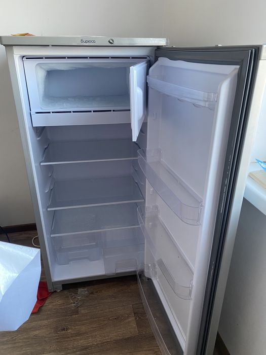 Холодильник бирюса