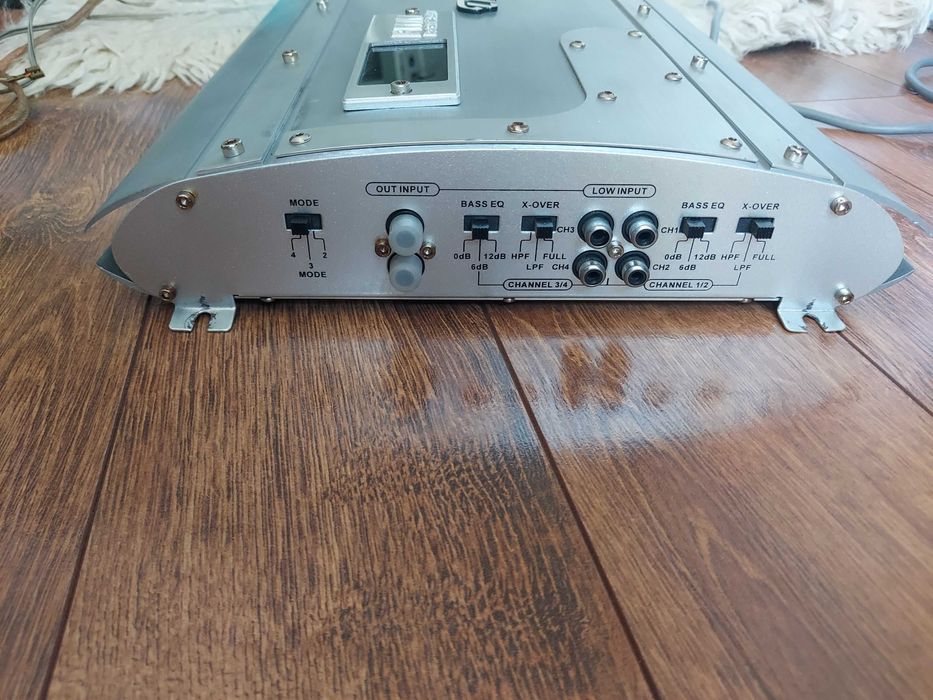 Усилвател Thunder TCA-4080 като нов!