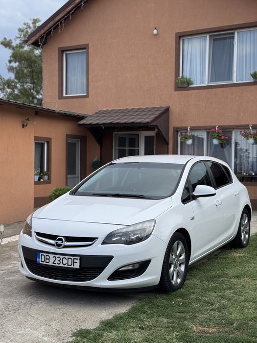 Opel Astra J 2014 Motor 1.7 disel