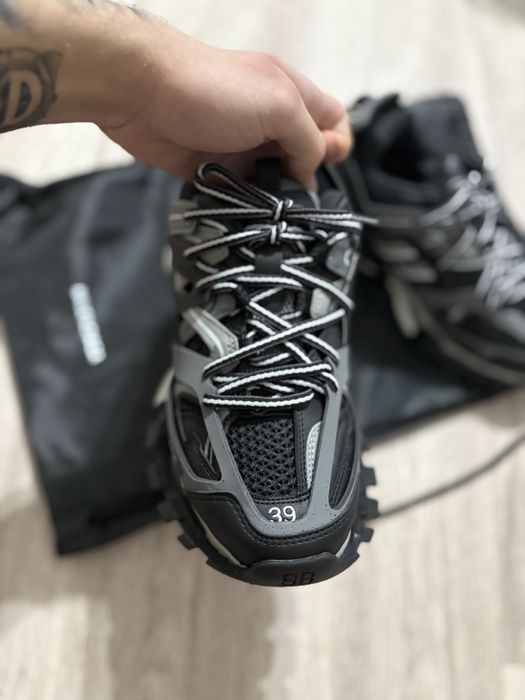 Balenciaga Track noi 39