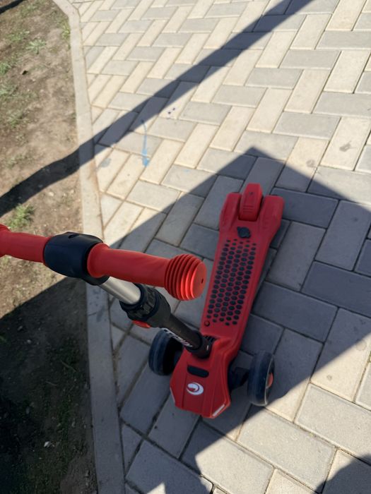 Продам самокат б/у