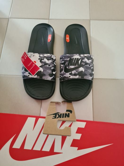 Nike- Чехли/Джапанки 51,5 номер