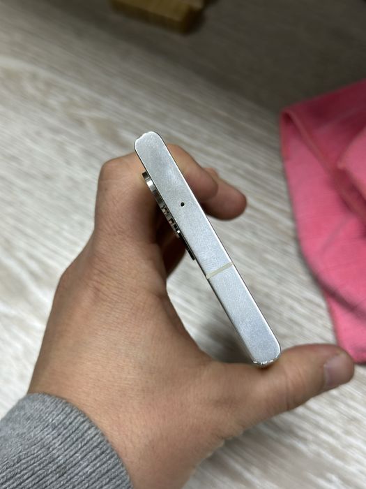 Samsung S23 Ultra 12/256Gb snapdragon