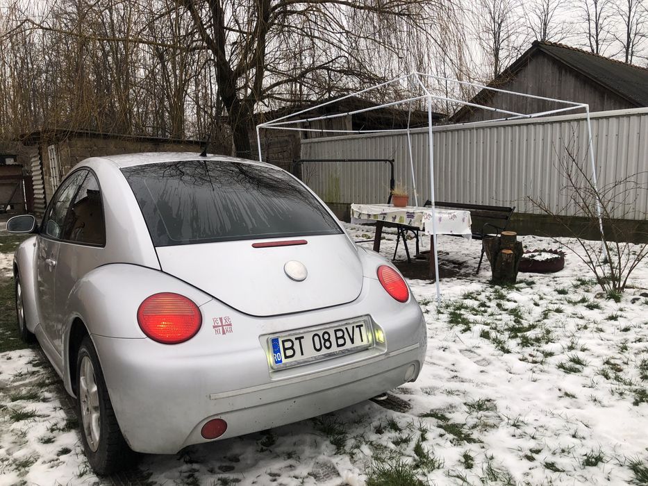 Vând vw beetle 1.6 benzină an 2000