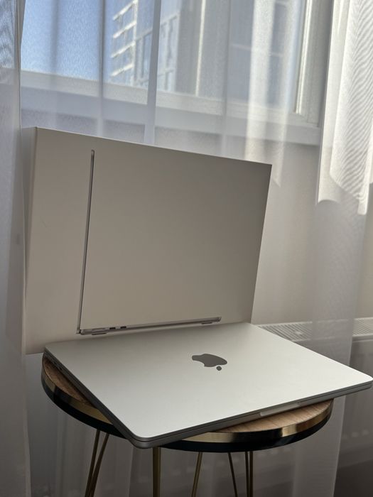 macbook air 13 m3 16/256