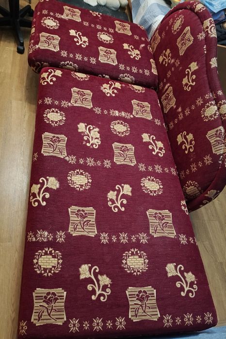 Продам детский диван (можно взрослым)