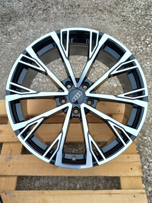 19 Audi Rs line A6 A7 A8 Q3 Q5 Rs6 Rs7 Piano Black 8.5j et35 Чисто Нов