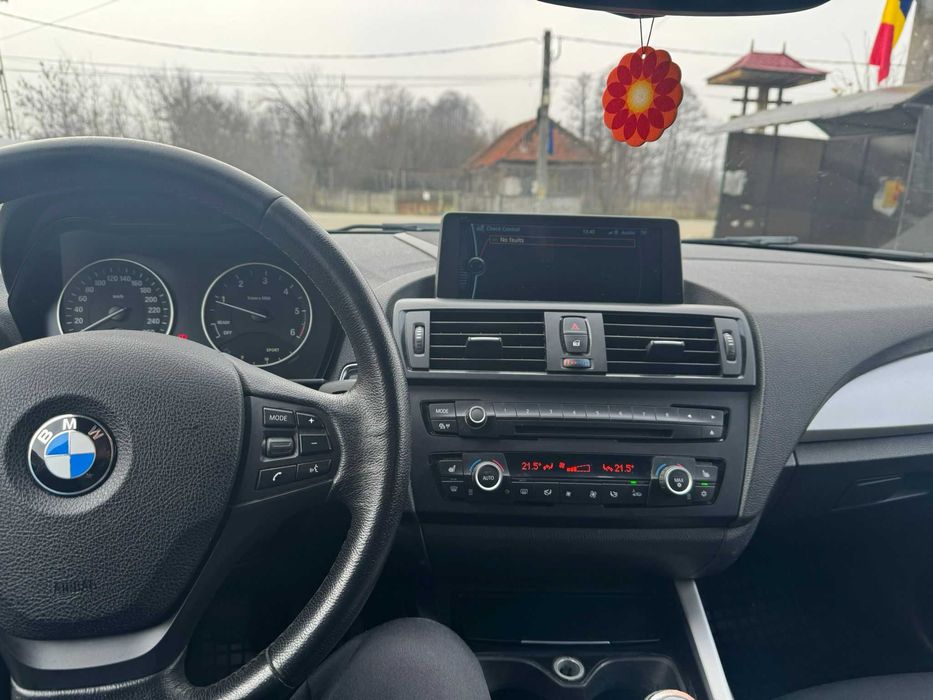BMW Seria 1 F20 118d
