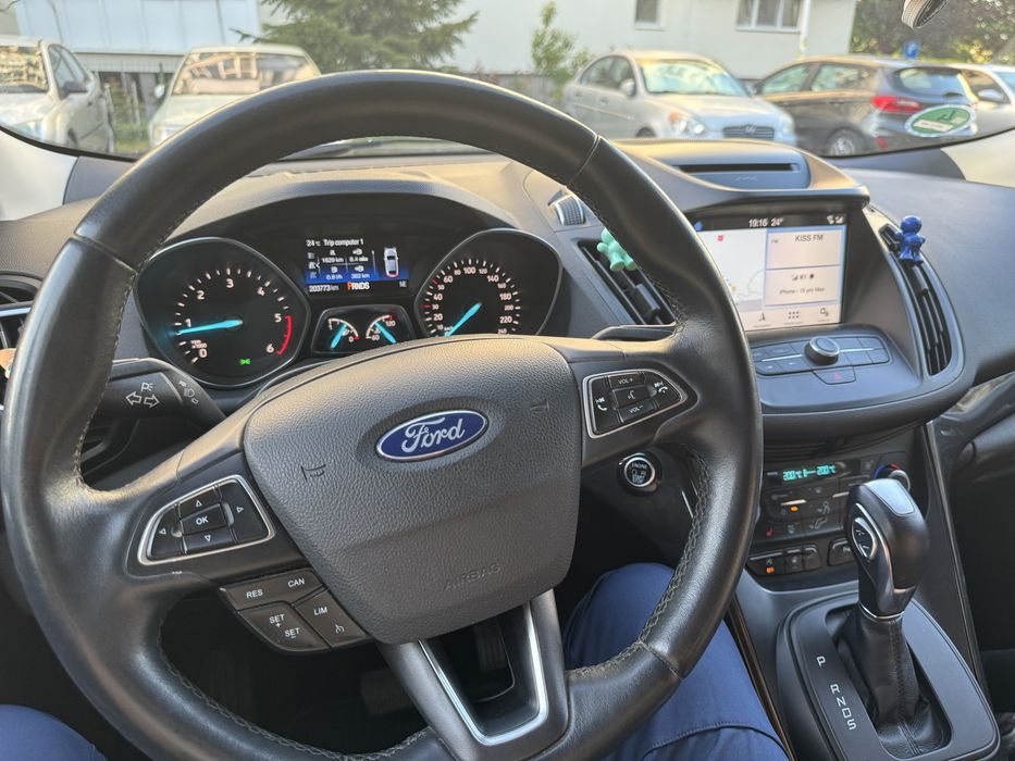 Ford kuga 4x4  , variante sprinter sau autoturism mai mic de oras