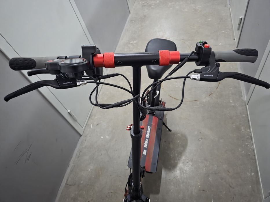 Продам электросамокат