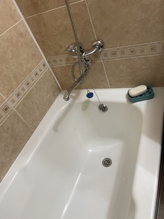 Продам 3 ком улучшенную  кв .