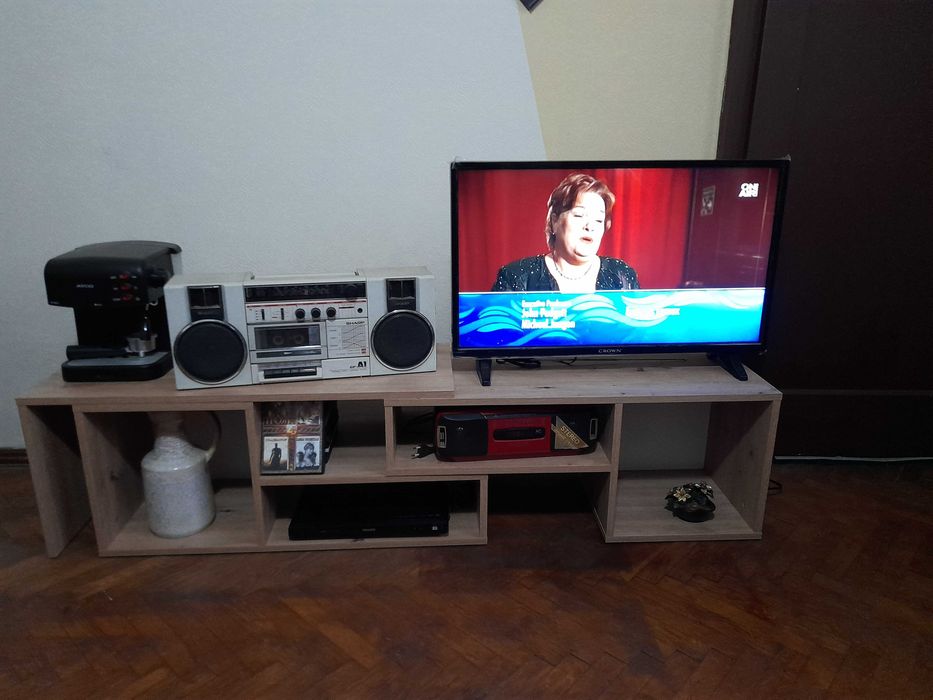 60 евро нов TV шкаф от 3 модула