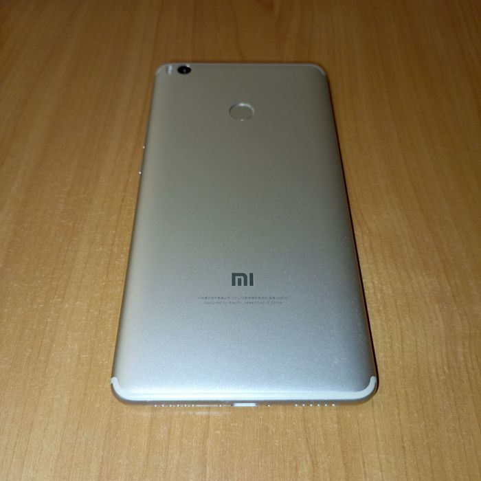 Xiaomi Mi Max 2 Гигант Как новый