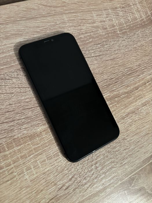 Iphone 11 64gb в хорошем состояний!