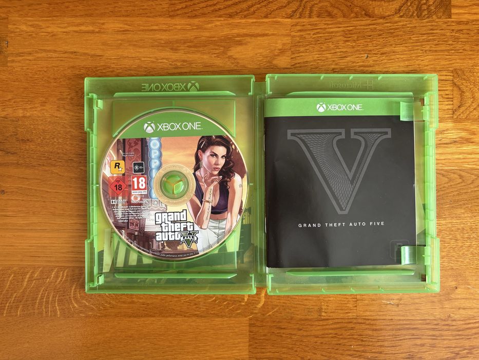 unravel si gta 5 pentru xbox one pret in descriere
