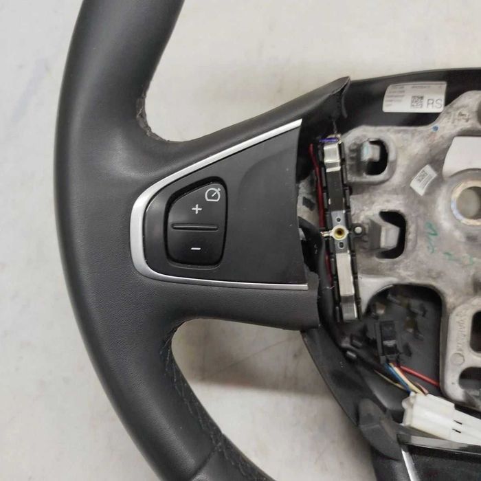 Продавам волан за Renault Clio 2017 - 2019 Оригинален номер 484005241R