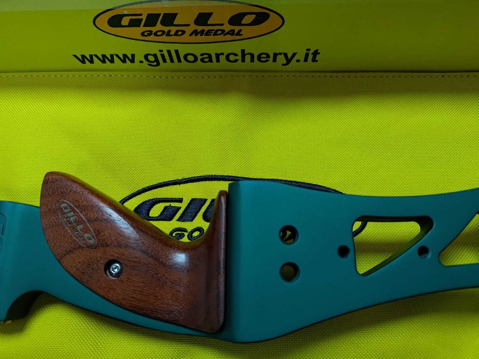 Gillo Handle GT Lux 23 Formula. Crosă de top de la Gillo