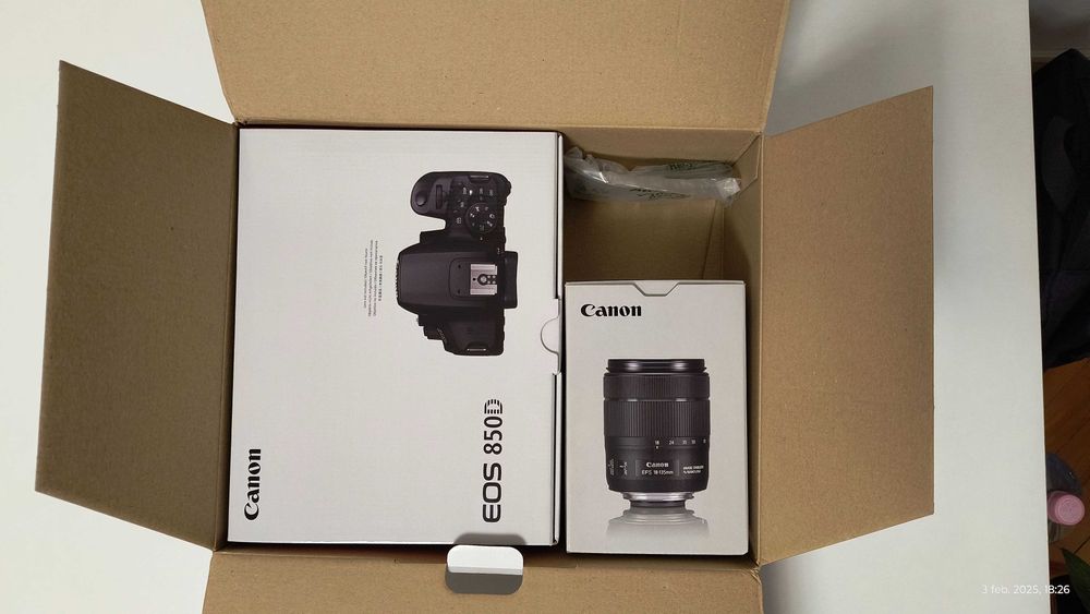 Canon Eos 850d + kit ef-s 18-135 is usm