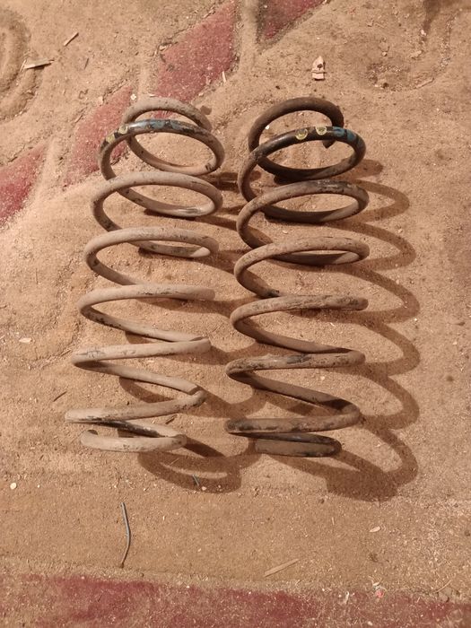 Пружина audi b4.