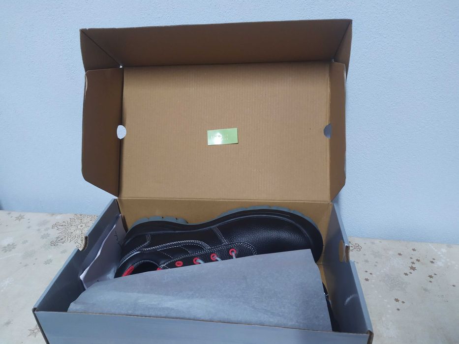 Работни обувки - Safety shoes - Rewelly Monro S3 SRC - 46