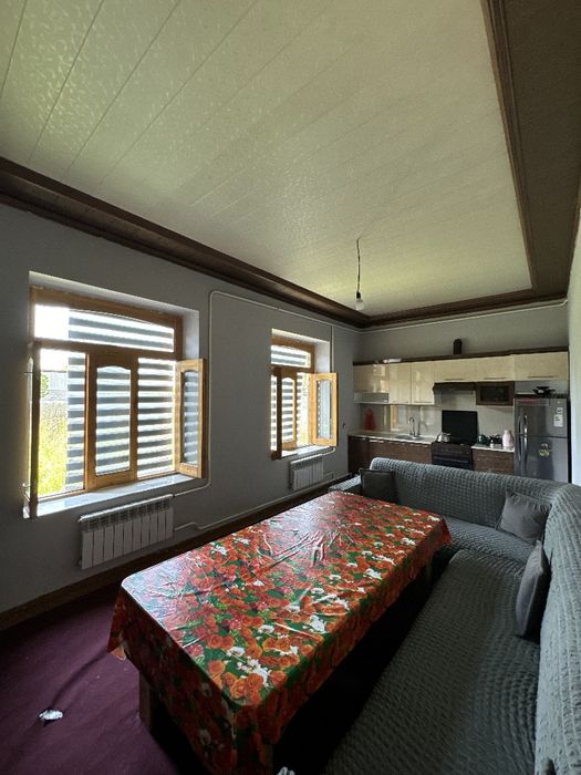 6sotixli uy sotiladi