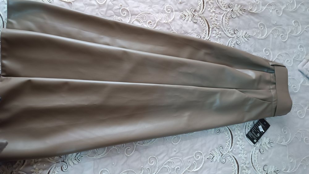 Koja yubka judayam zoʻr faqat menga kattalik qildi afsus