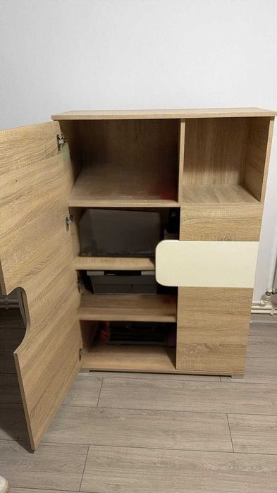 Dulap / comoda depozitare – 127×85×~45 cm, stare foarte bună