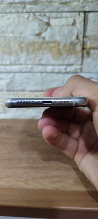 IPhone 11 pro на 64ГБ