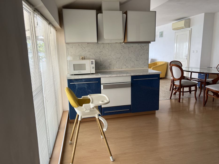 Дава се под наем Етаж от къща в Балчик - 200 кв.м за 229.5 € - Снимка #3