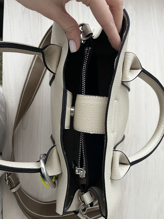 Дамска чанта от PARFOIS