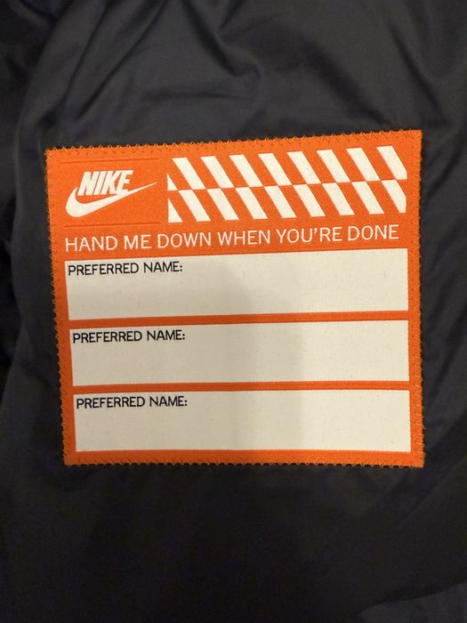 Vând geacă Nike Therma-Fit(158-170 cm), în stare perfectă