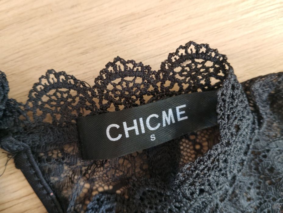 Нова стилна черна рокля