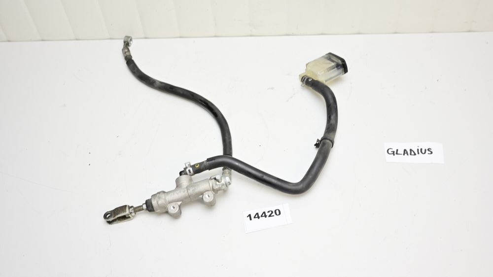 Pompa Frana Spate Cu Rezervor Si Furtun Suzuki SFV 650 Gladius 2009 -