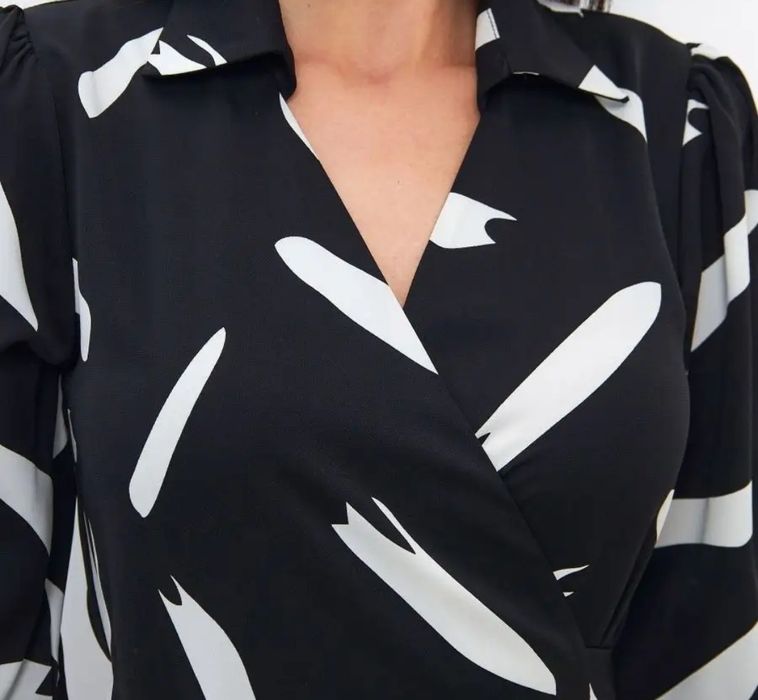 Платье с запахом