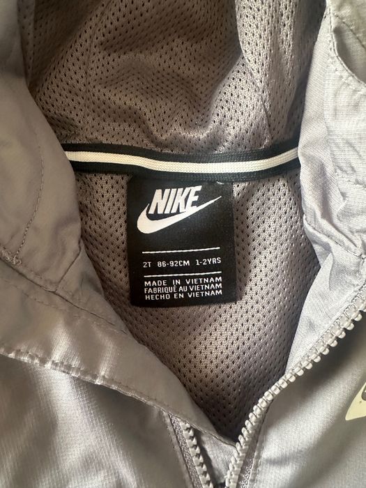 Оригинално детско яке Nike (1-2 год)