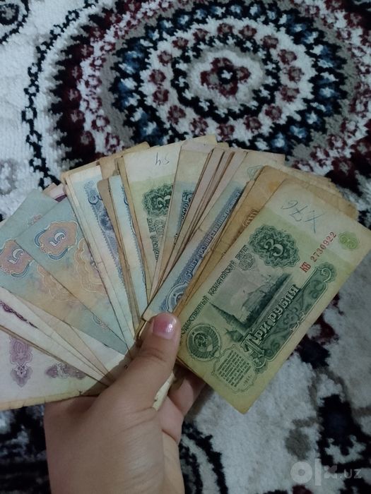 Pul bor qadimiy pullar sotmoqchimiz .